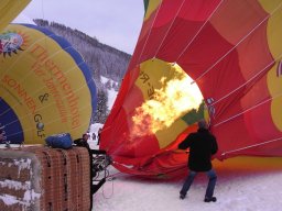 05_balloon-kids-day_3b_2012