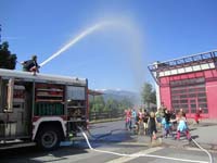 Besuch bei der Feuerwehr (Juni 2013)